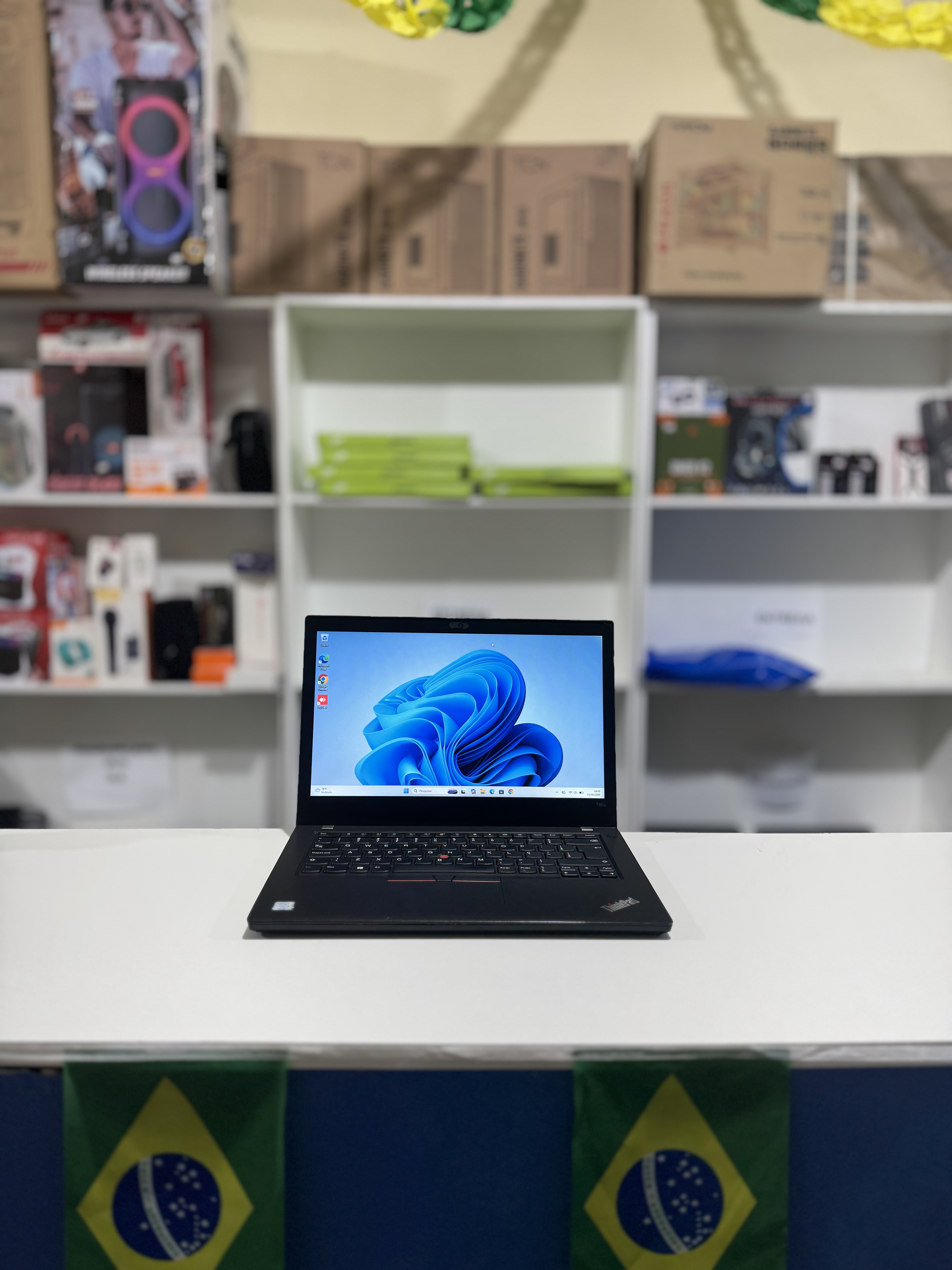 Lenovo E490