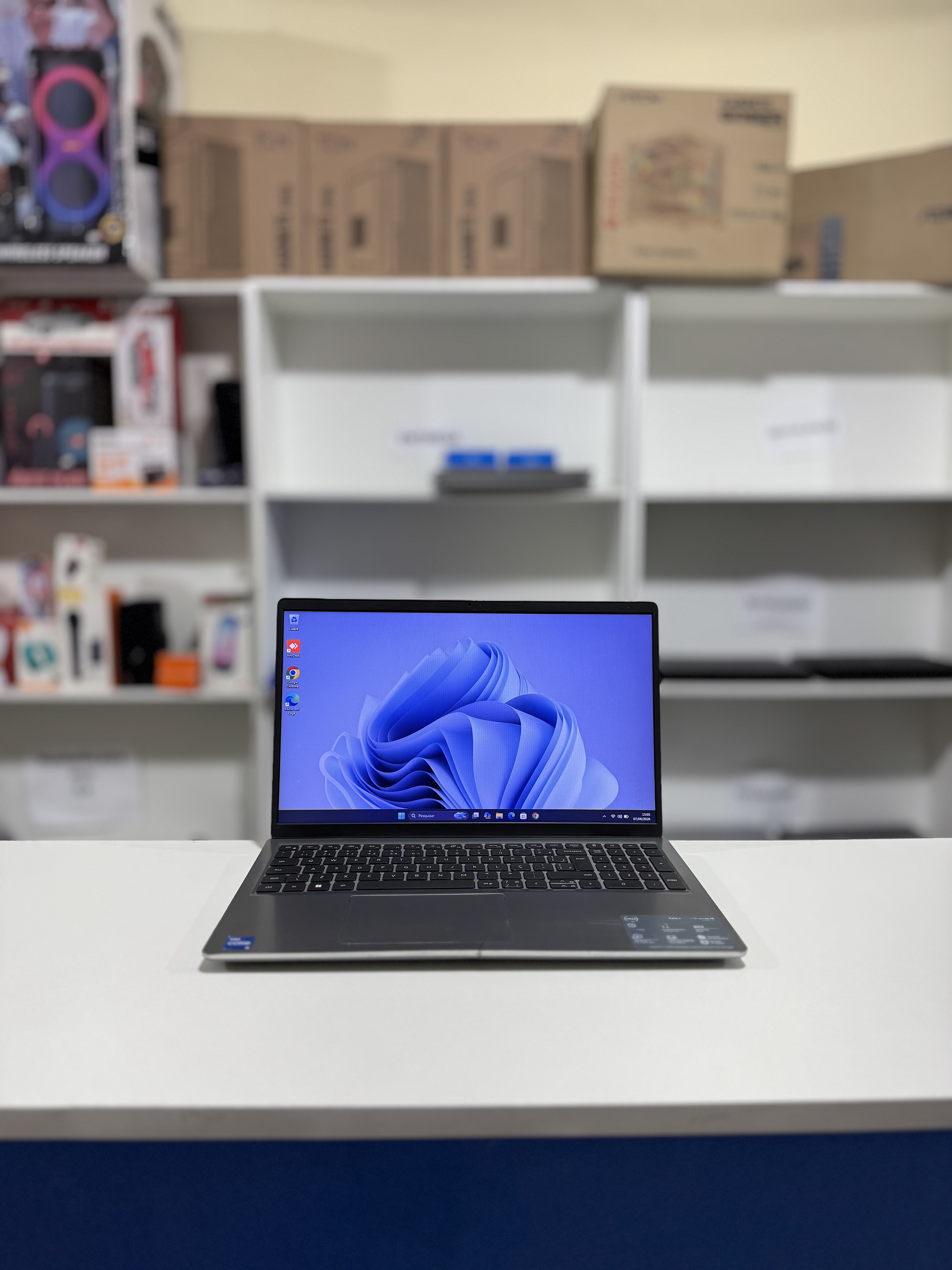 Dell INSPIRON 15