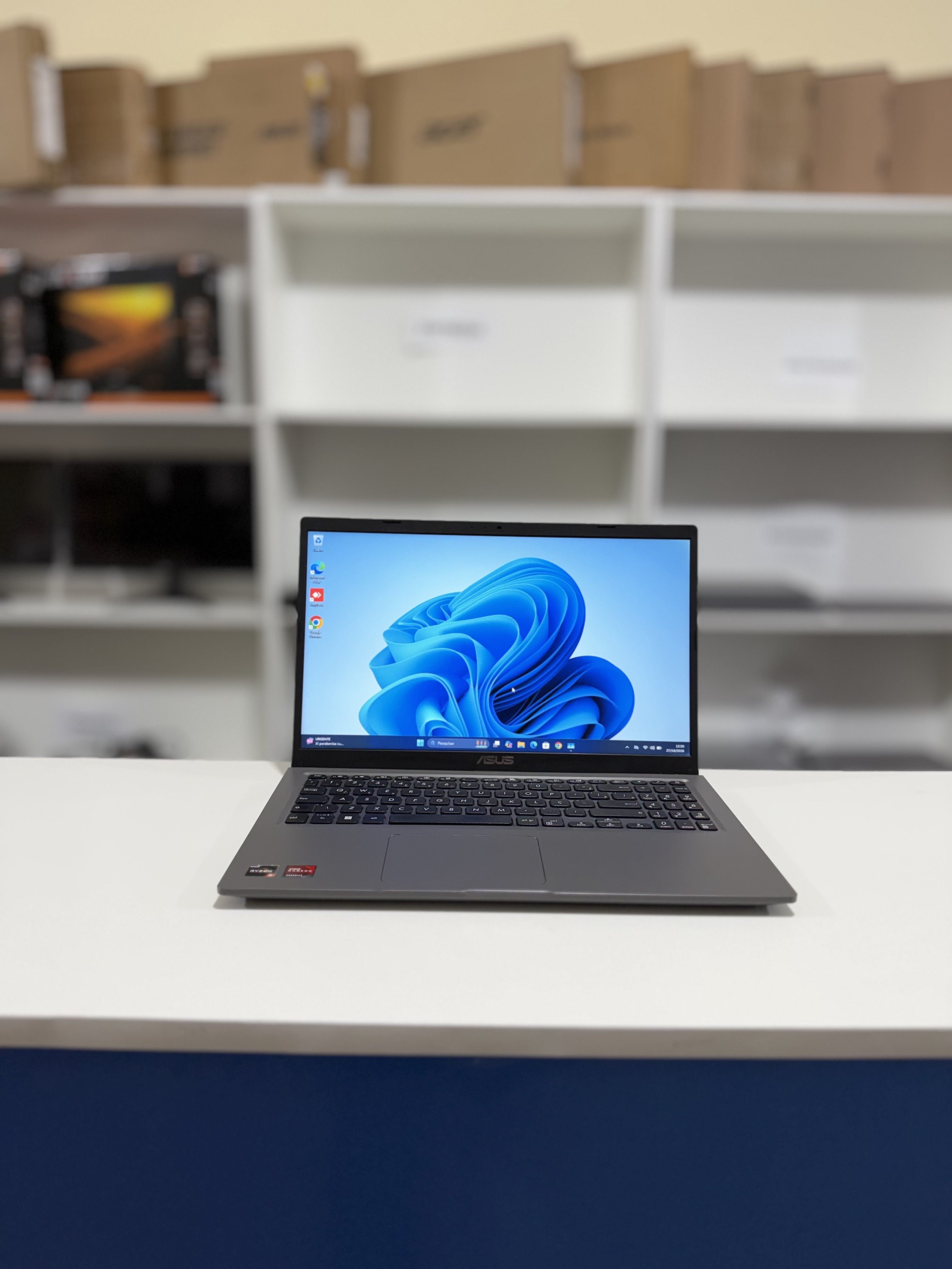 Asus X515J
